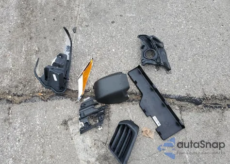 2021 Chevrolet Colorado z USA, uszkodzony, nr VIN 1GCHSBEA0M1100500